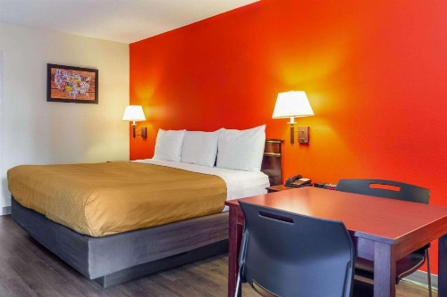 Econo Lodge Laurel image 12